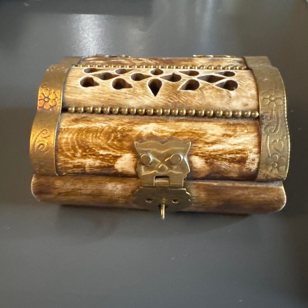 Camel Decor-home-accesories